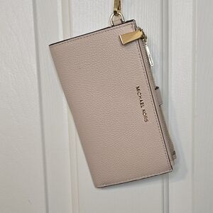 Michael Kors Adele Double Zip Leather Wristlet in soft pink